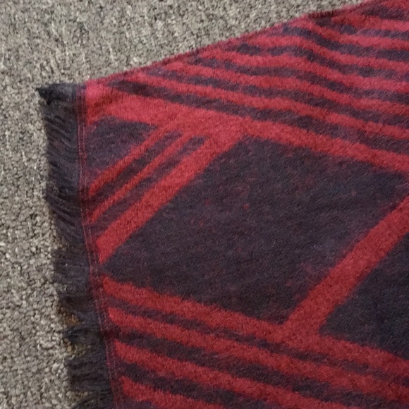 Blue/burgundy scarf - Picture 2 of 3